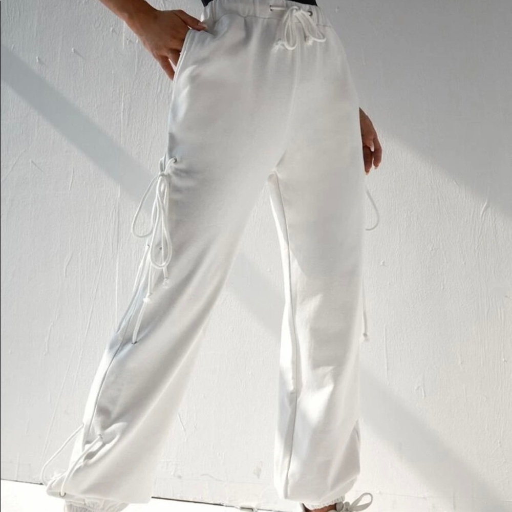 SHEIN White Jogger Pant